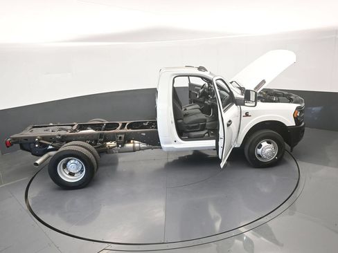Used 2024 RAM 3500 Tradesman RWD image 62