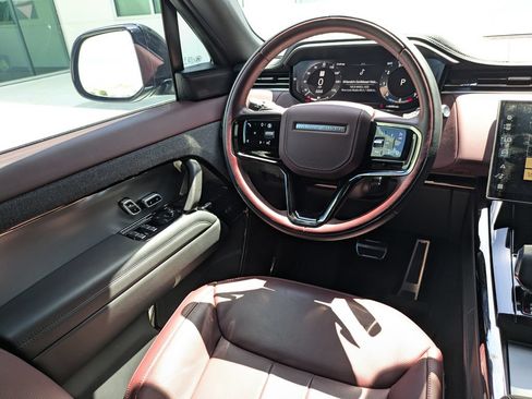 Certified 2025 Land Rover Range Rover Sport Dynamic SE AWD/4WD image 16