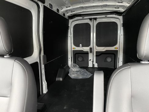 New 2026 Ford Transit 250 148 Medium Roof Extended AWD w/ Load Area Protection Package image 20