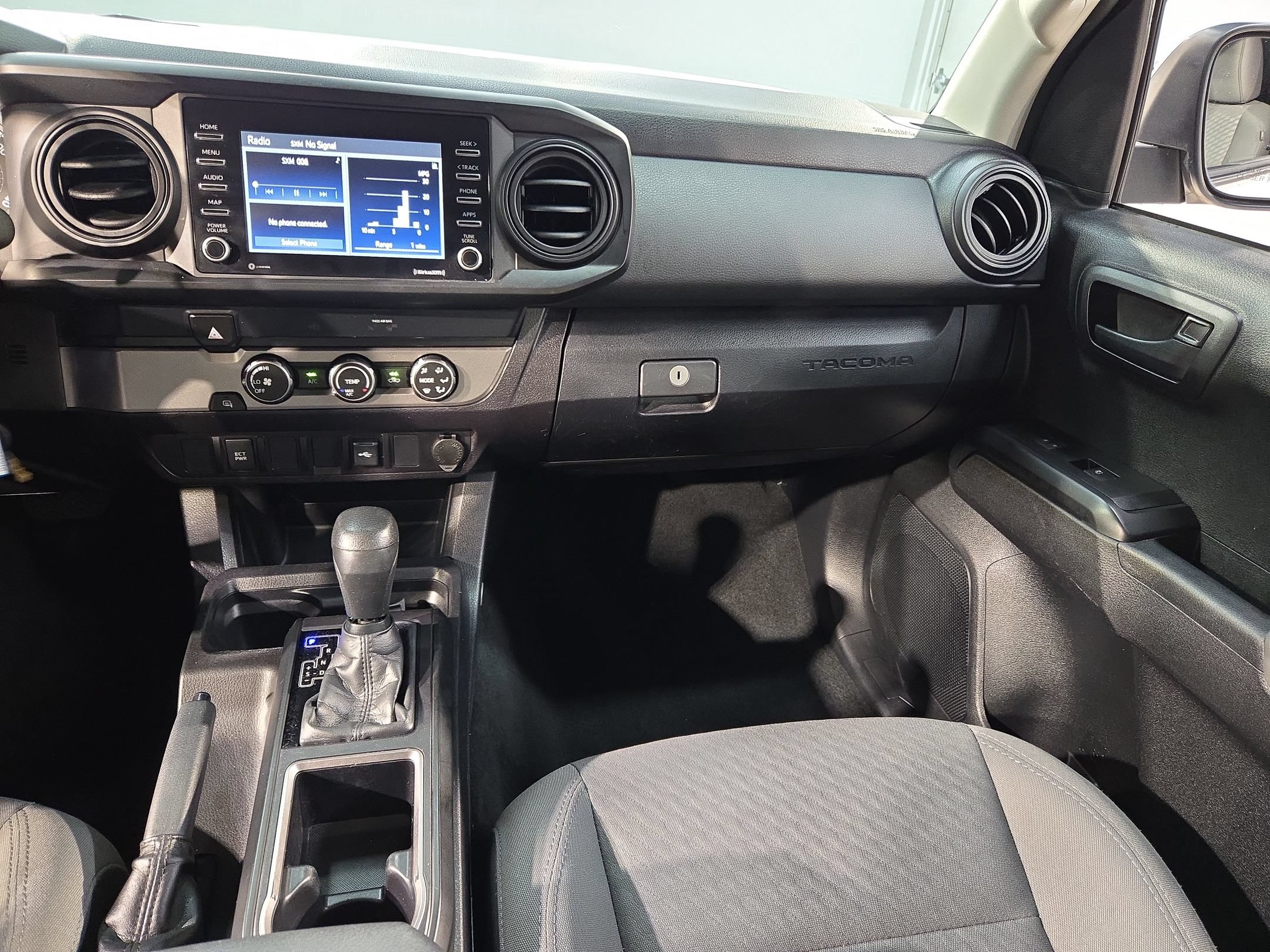 Used 2021 Toyota Tacoma SR RWD image 11