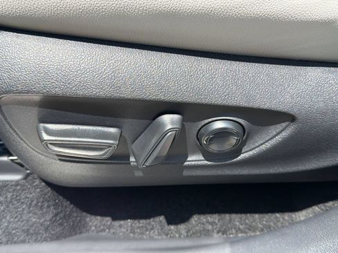 New 2026 Toyota Grand Highlander FWD image 13
