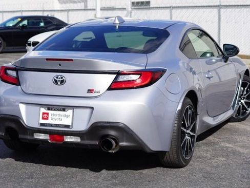 Used 2022 Toyota GR86 image 7