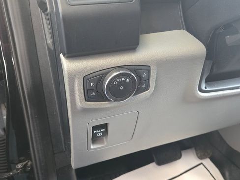 Used 2019 Ford F150 XL w/ Equipment Group 101A Mid image 9