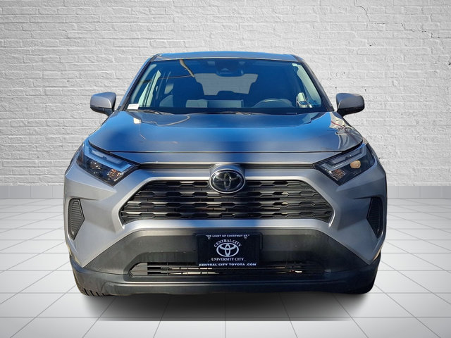 Used 2023 Toyota RAV4 LE FWD image 2