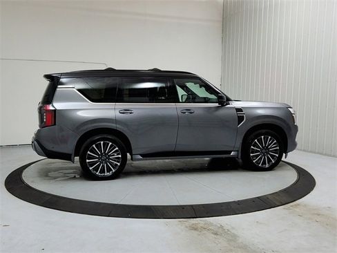 Used 2025 Nissan Armada Platinum Reserve image 8