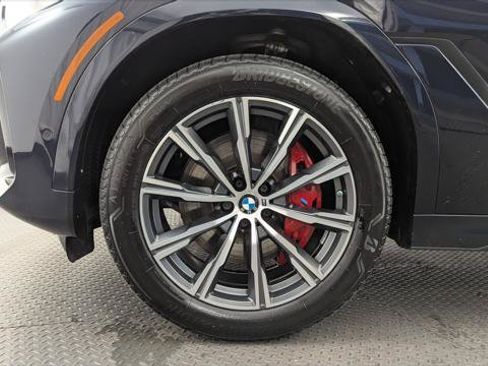 Used 2022 BMW X6 xDrive40i w/ M Sport Package AWD/4WD image 29