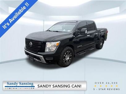 Used 2021 Nissan Titan SV w/ SV Convenience Package