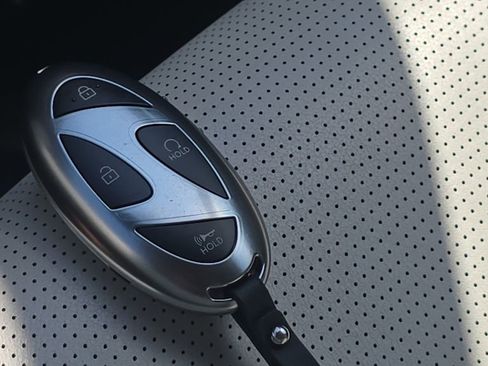 Used 2024 Hyundai Santa Fe Limited AWD/4WD image 28