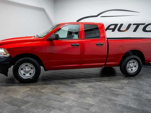 Used 2019 RAM 1500 Tradesman RWD image 3