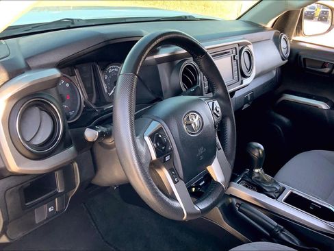 Used 2019 Toyota Tacoma SR5 image 16