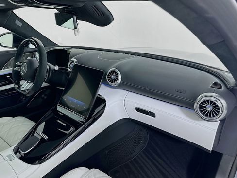 Used 2026 Mercedes-Benz AMG GT 63 image 31