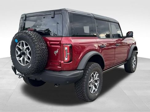 New 2025 Ford Bronco Badlands image 9