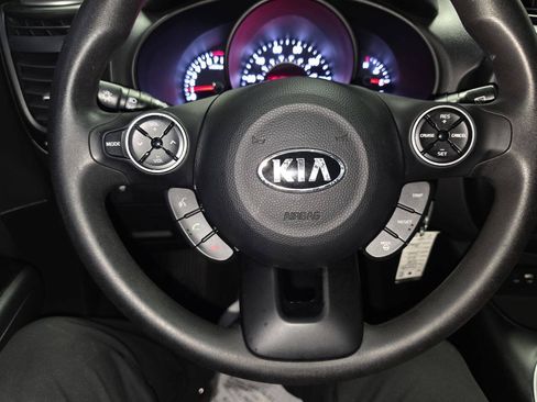 Used 2016 Kia Soul FWD image 14