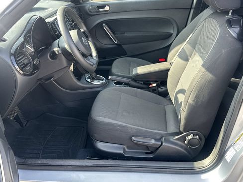 Used 2014 Volkswagen Beetle 1.8T FWD image 9