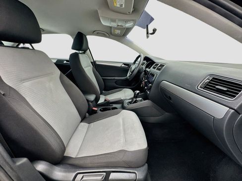 Used 2017 Volkswagen Jetta S FWD image 18