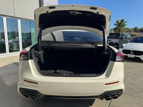 Certified 2022 Maserati Ghibli Modena Q4 AWD/4WD image 11