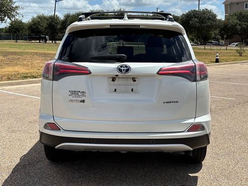 Used 2016 Toyota RAV4 Limited FWD image 5