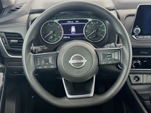 Used 2024 Nissan Rogue S AWD/4WD image 18
