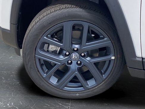 New 2026 Jeep Compass Latitude AWD/4WD image 35