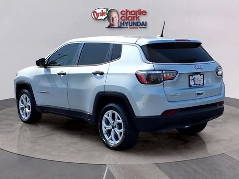 Used 2025 Jeep Compass Sport AWD/4WD image 3