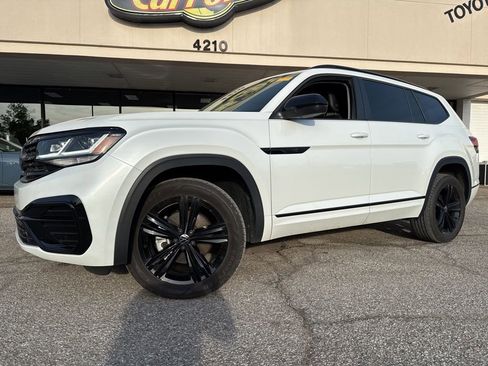 Used 2023 Volkswagen Atlas SEL R-Line image 18