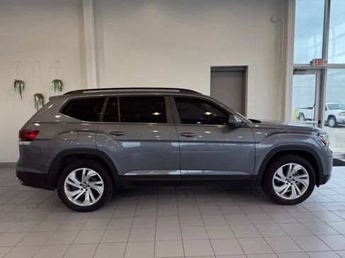 Used 2023 Volkswagen Atlas SE AWD/4WD image 33