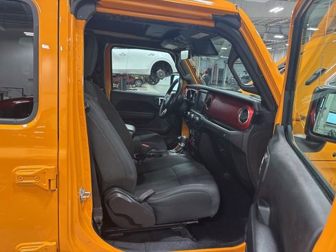 Used 2021 Jeep Wrangler Unlimited Rubicon image 17