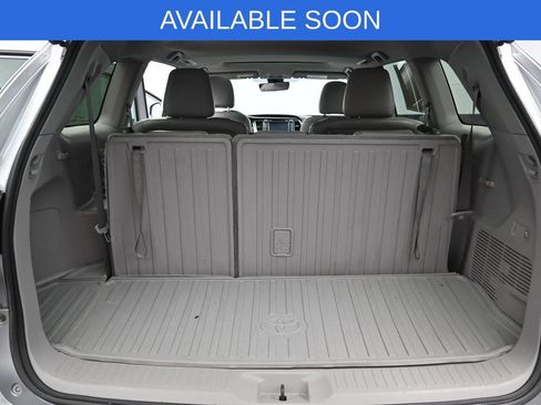 Used 2018 Toyota Highlander Limited AWD/4WD image 34