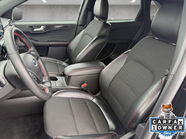 Used 2025 Ford Escape ST-Line AWD/4WD image 19