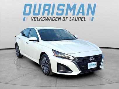 Used 2023 Nissan Altima 2.5 SV