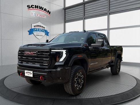 Used 2025 GMC Sierra 2500 AT4X AWD/4WD image 8