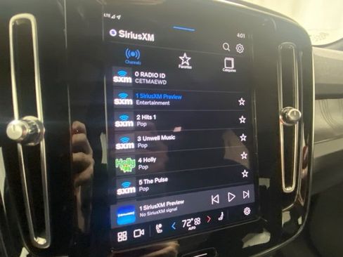 Used 2023 Volvo C40 P8 Recharge Ultimate image 19