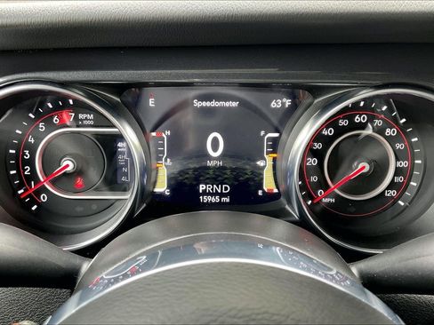 Used 2021 Jeep Wrangler Unlimited Rubicon w/ Trailer Tow Package image 12