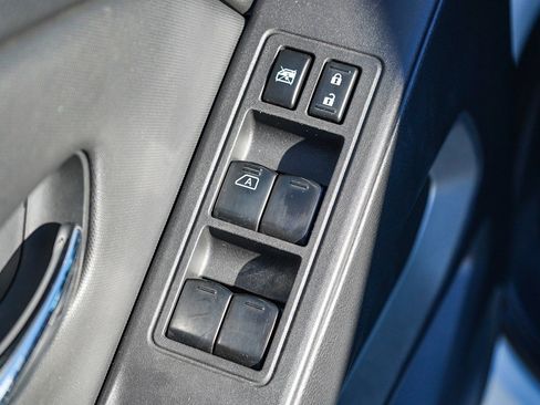 Used 2022 Nissan Frontier SV image 20