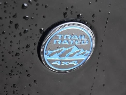 Used 2025 Jeep Wrangler Sahara 4xe AWD/4WD image 17