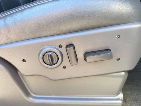 Used 2006 Chevrolet Silverado 2500 LS image 24