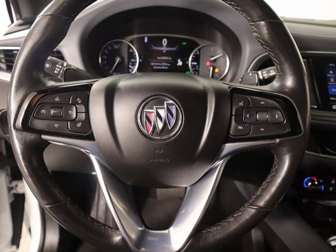 Used 2024 Buick Enclave Premium image 3