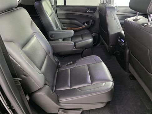 Used 2019 Chevrolet Suburban Premier image 31