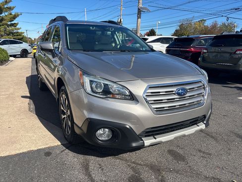 Used 2017 Subaru Outback 2.5i Limited image 9