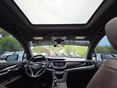 Used 2021 Cadillac XT6 Premium Luxury FWD image 27