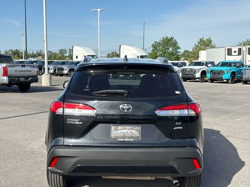 Used 2024 Toyota Corolla Cross LE AWD/4WD image 4