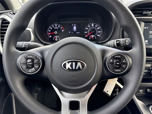 Used 2020 Kia Soul S image 15