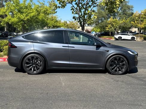 Used 2023 Tesla Model X AWD/4WD image 4