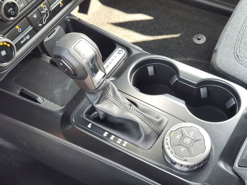 New 2025 Ford Bronco 4-Door AWD/4WD image 18