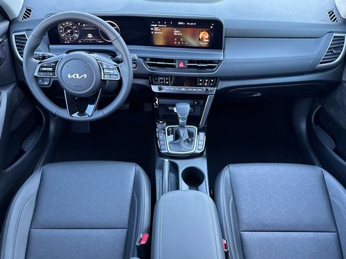 New 2026 Kia Seltos EX image 13