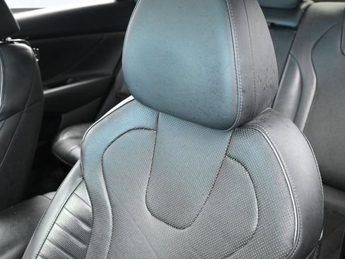 Used 2022 Hyundai Elantra Limited FWD image 18