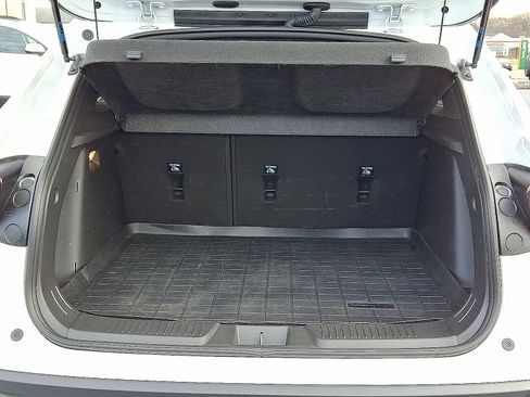 Certified 2025 Chevrolet Trax RS w/ Sunroof Package image 29