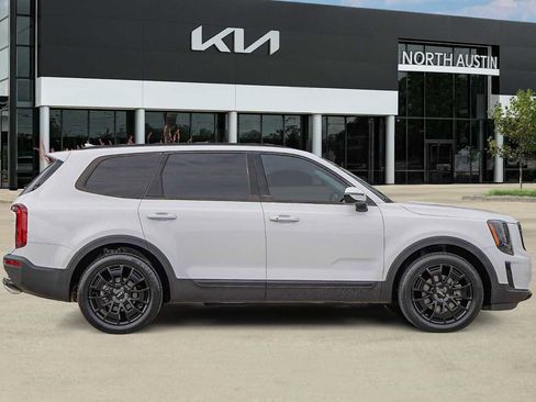Certified 2022 Kia Telluride SX w/ SX Prestige Package image 7
