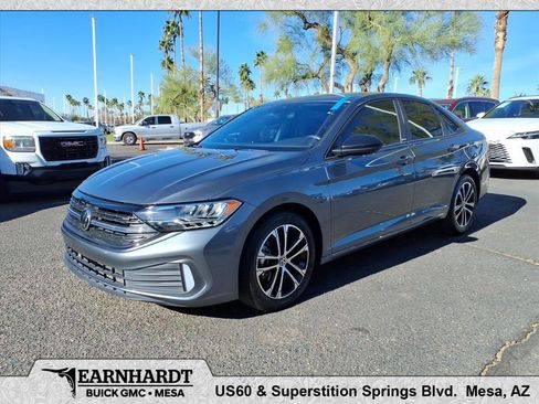 Used 2024 Volkswagen Jetta Sport image 1