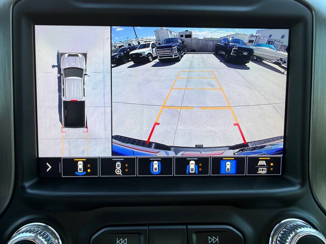 Used 2022 GMC Sierra 3500 Denali w/ Denali Ultimate Package AWD/4WD image 48